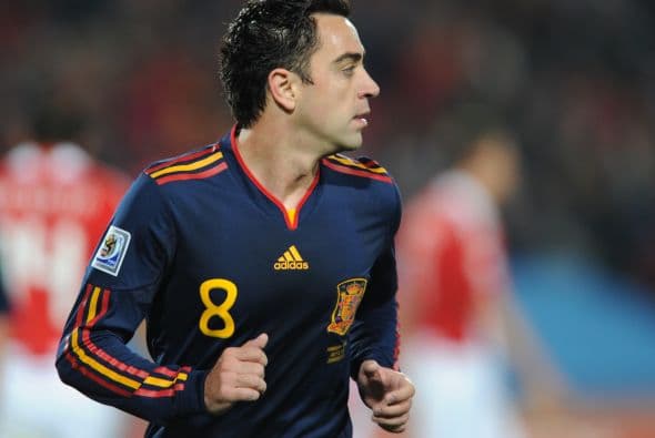 Xavi Hernández gana $8 millones de euros, casi $11 millones de dólares.
