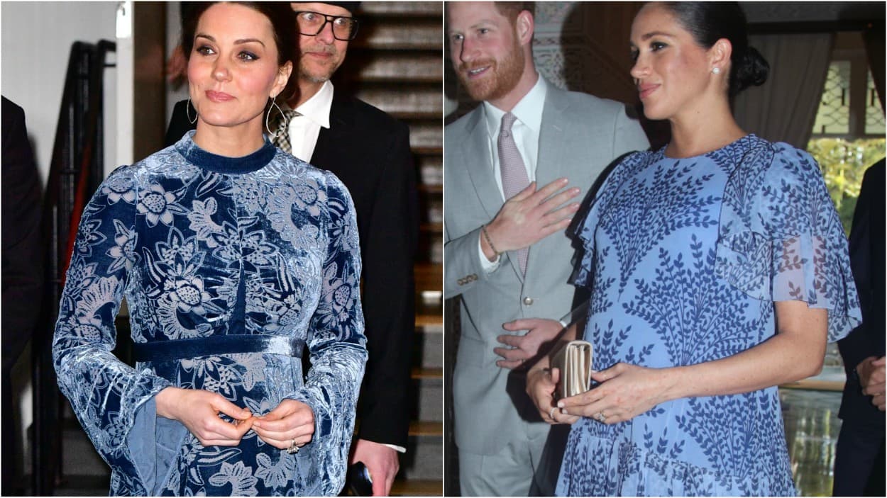 Las prendas con estampado también forman parte de sus looks. Aquí las vemos con vestidos en tonos azules con cuello redondo. La duquesa de Cambridge porta un Erdem de terciopelo con mangas largas y corte princesa, mientras que la duquesa de Sussex usa un Carolina Herrera en tela de gasa con mangas asimétricas.