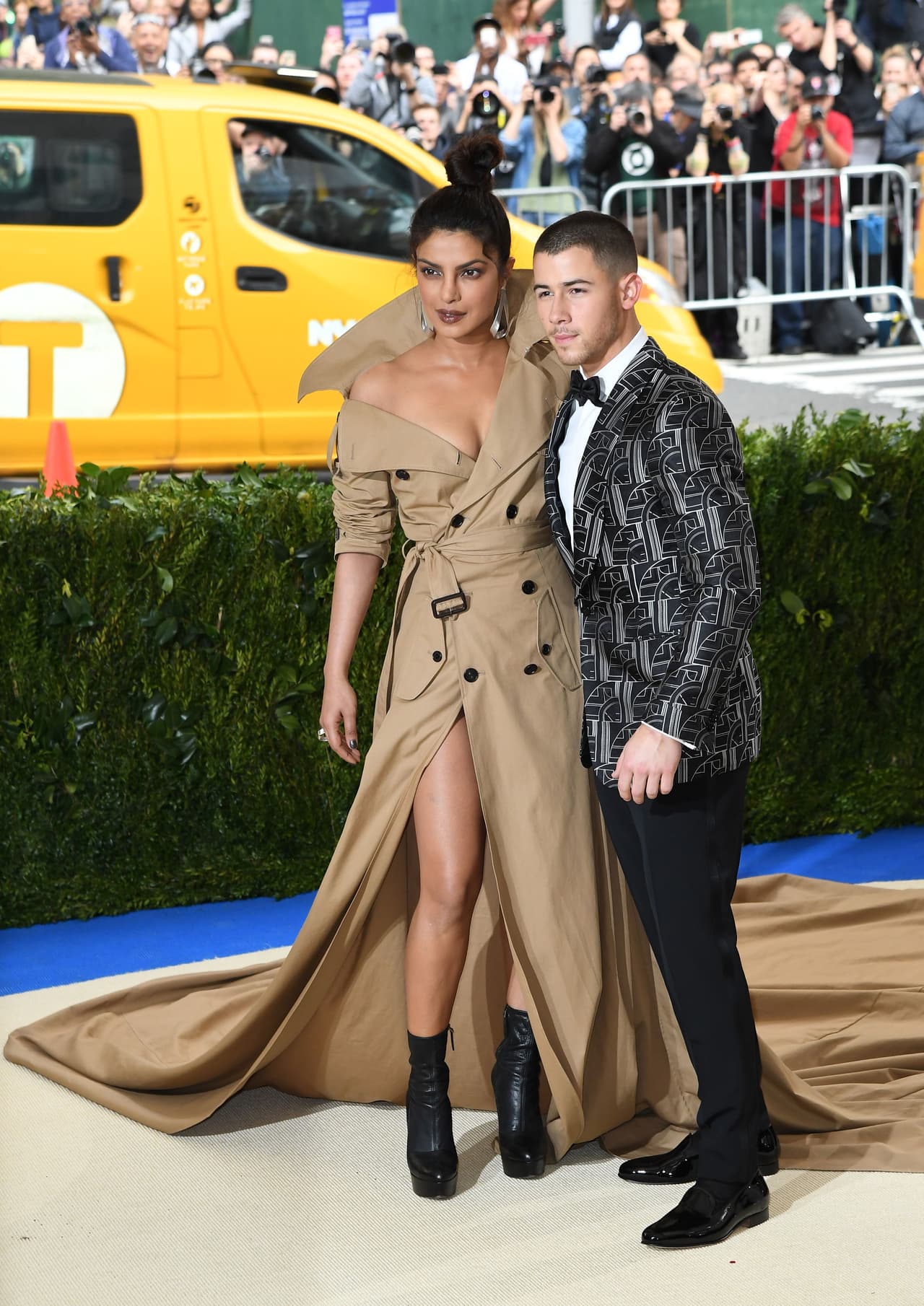 La pareja, que comenzó a salir en mayo pasado, se habría mantenido en contacto desde 2017, pero en los últimos meses intensificó su romance, según las fuentes. Así los vimos en la gala del Metropolitan Museum of Art de Nueva York de ese año.