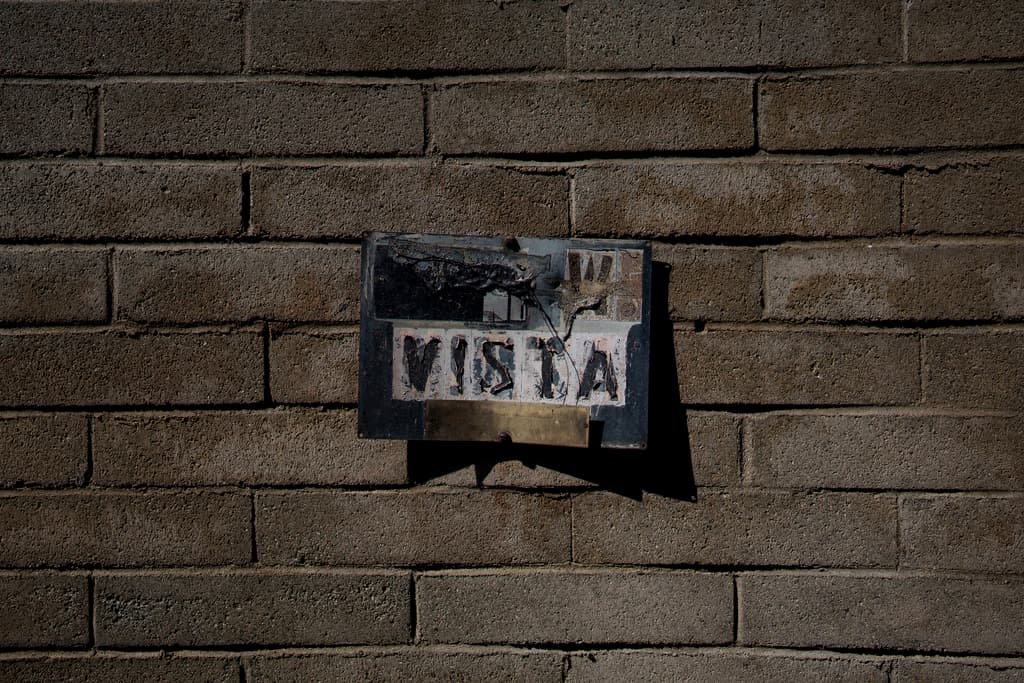 Además de las cinco estructuras quemadas completamente, 
<b>otras tres casas tuvieron daños de consideración</b>, producto de las llamas.