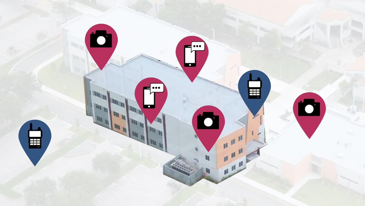 La matanza de Parkland, a través de la emisora de la policía y los mensajes y videos de los alumnos