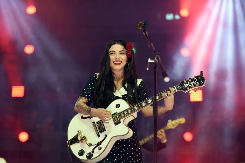 Evidentemente, la nueva producción discográfica de Mon Laferte parece estar fuertemente influenciado por la cultura mexicana.
