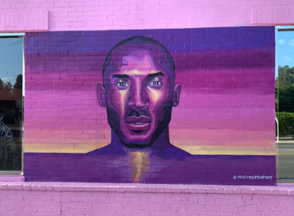 Las calles de las principales ciudades de los Estados Unidos se adornan con las asombrosas muestras de amor para la leyenda de la NBA.