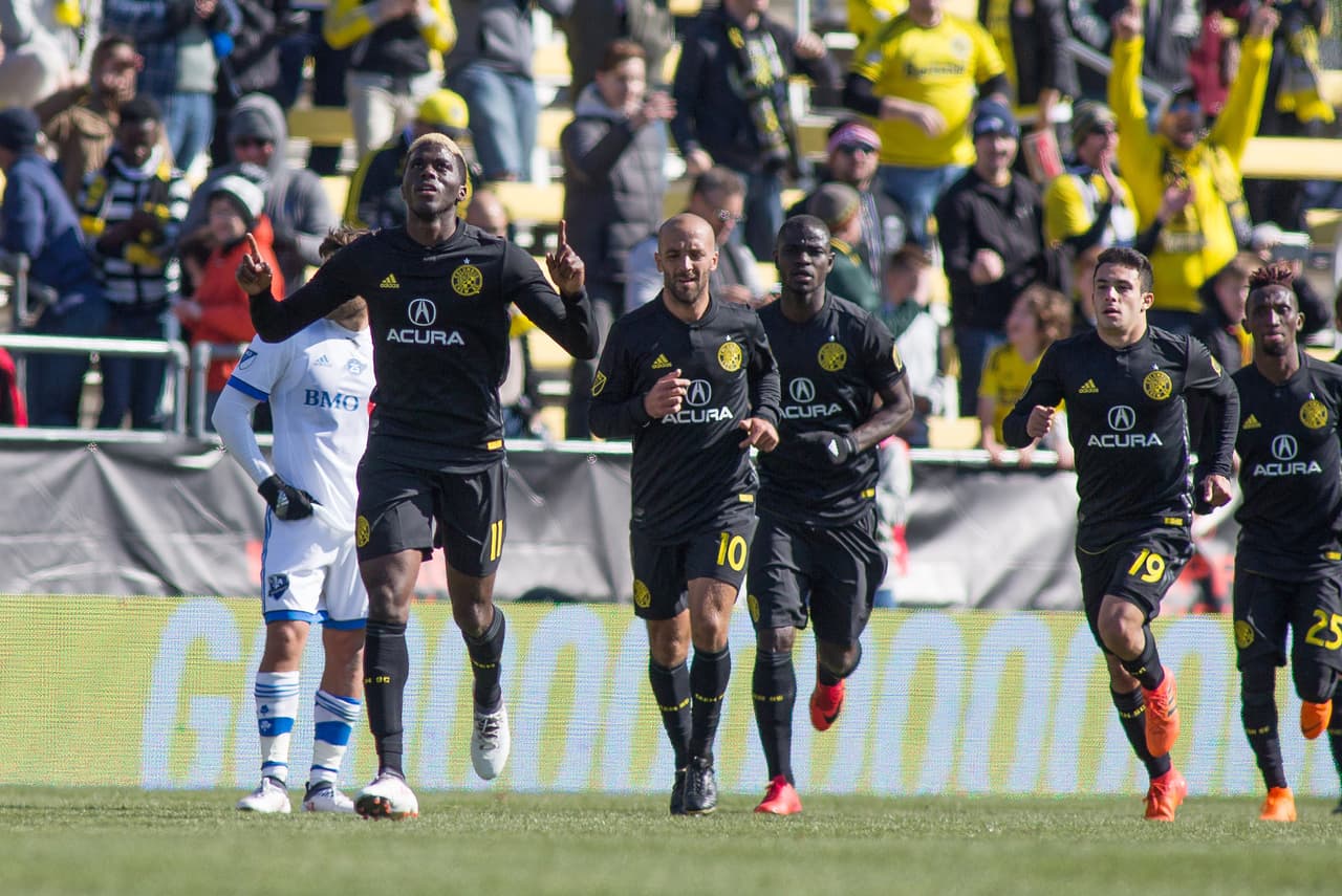 Gyasi Zardes Columbus Crew celebra gol vs. Montreal Impact