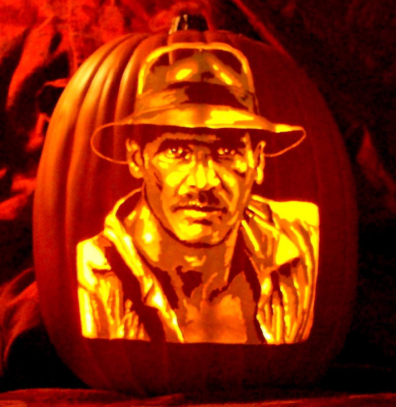 Indiana Jones podría darle un toque de aventura a tu Halloween.