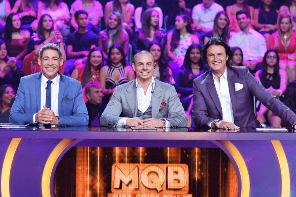 Desde la quinta temporada lo vemos en el reality show calificando a los participantes, en esa primera ocasión como invitado.