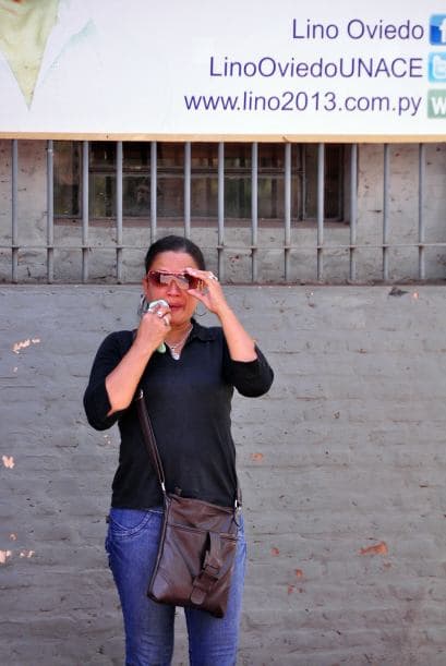 Oviedo quedó en libertad después de 18 meses encarcelado y poco después anunció la conversión de su movimiento UNACE en partido político y su intención de presentarse a las presidenciales de 2003. La Corte Suprema ratificó la anulación de sus derechos cívicos pero Oviedo no se arredró: el 29 de junio de 2004, regresó a Paraguay sabiendo que iba "derecho a la cárcel".