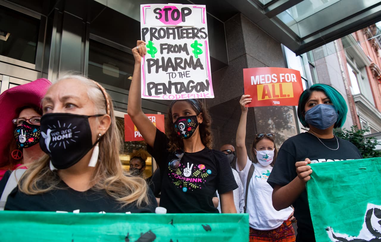 El laberinto burocrático que puede dejar hundido en inmensas deudas a un paciente con un buen seguro médico