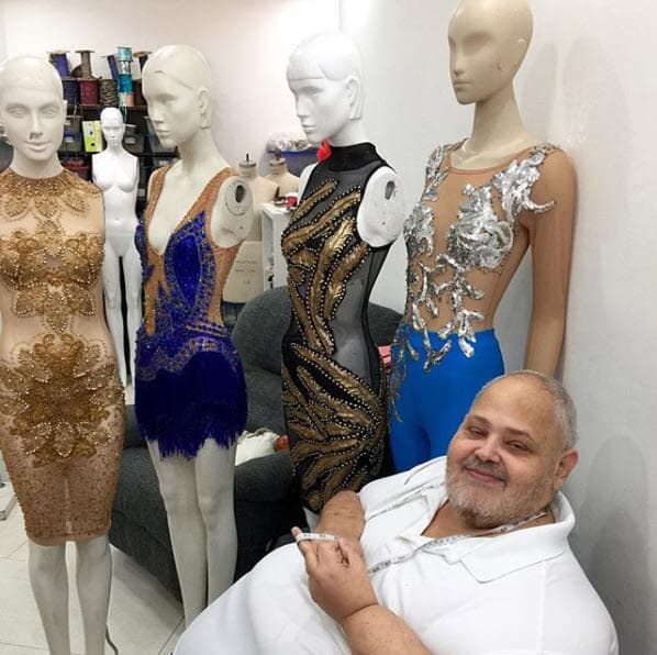 También diseñó el vestuario de exitosas obras teatrales en su país natal, así como en México, entre ellas: 'Aventurera', 'Noches de Cabaret', 'El beso de la mujer araña' y 'Evita', solo por mencionar algunos.
<br>