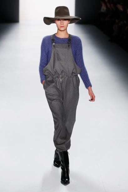 Accesorios. Si tu estilo responde al lema de la estilista Rachel Zoe, “más es más”, balancear es el secreto.