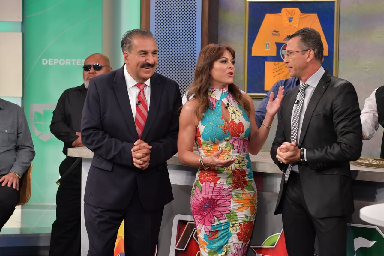 República Deportiva cumple 20 años de alegría e información y así los vivimos este domingo.