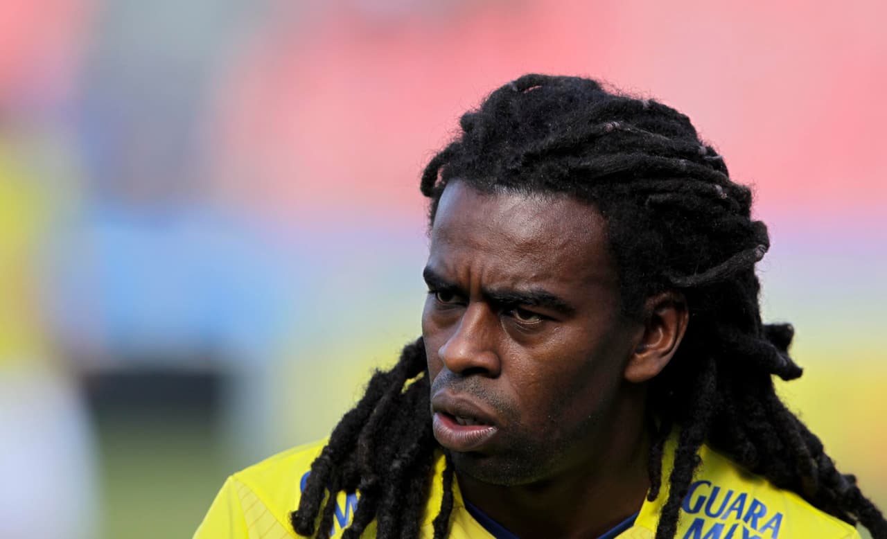 Tinga, brasileño del Cruzeiro, fue víctima de los fanáticos peruanos cuando éstos imitaban el sonido del mono.