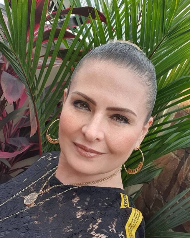 Los rumores y versiones llegaron al punto en que la actriz de 'Pobre niña rica' tuvo que salir a hacer una serie de aclaraciones este martes 31 de agosto a través de Instagram. 
<br>
<br>