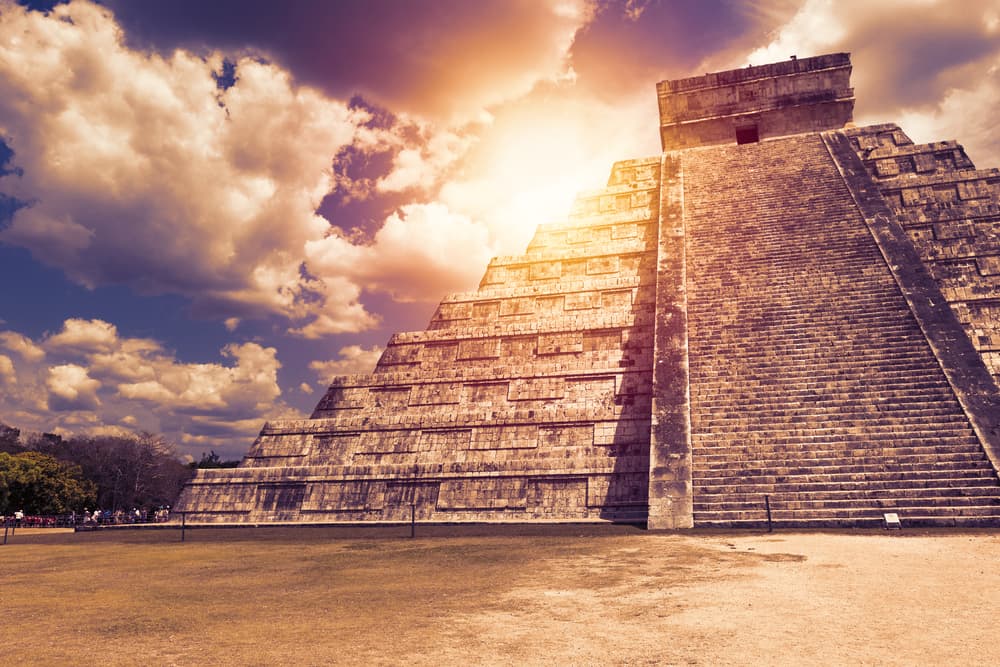 Así es como se han enfocado varias veces en los conocimientos ancestrales de la cultura maya para tratar de conocer esta fecha, la cuál es prácticamente imposible de conocer.
<br>