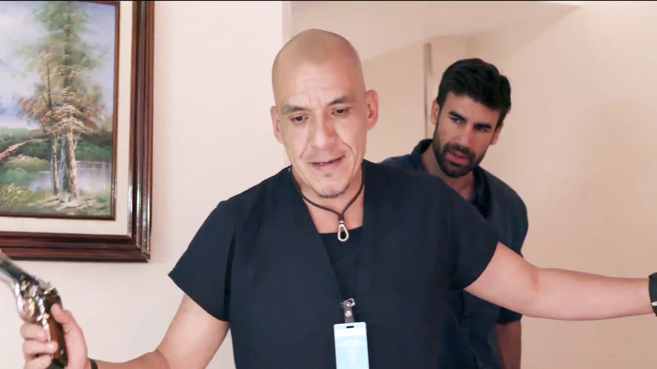 Afortunadamente, llegó a tiempo para salvar a Mónica.