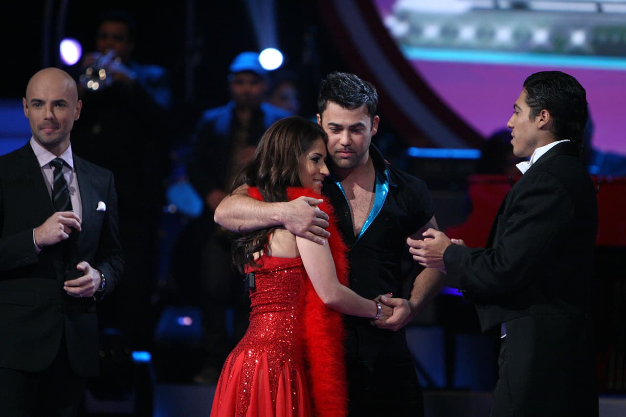 Volvió a bailar y lo hizo con un fox, un género más suave para evitar esforzar su cuerpo. "El médico me dijo que era 
<b><a href="https://www.univision.com/shows/despierta-america/jackie-guerrido-guardo-silencio-sobre-su-divorcio-mientras-era-sentenciada-una-y-otra-vez-en-mira-quien-baila-video">bajo mi responsabilidad</a></b>, que estaba delicada. No fue fácil estar en una sala de emergencia", dijo.