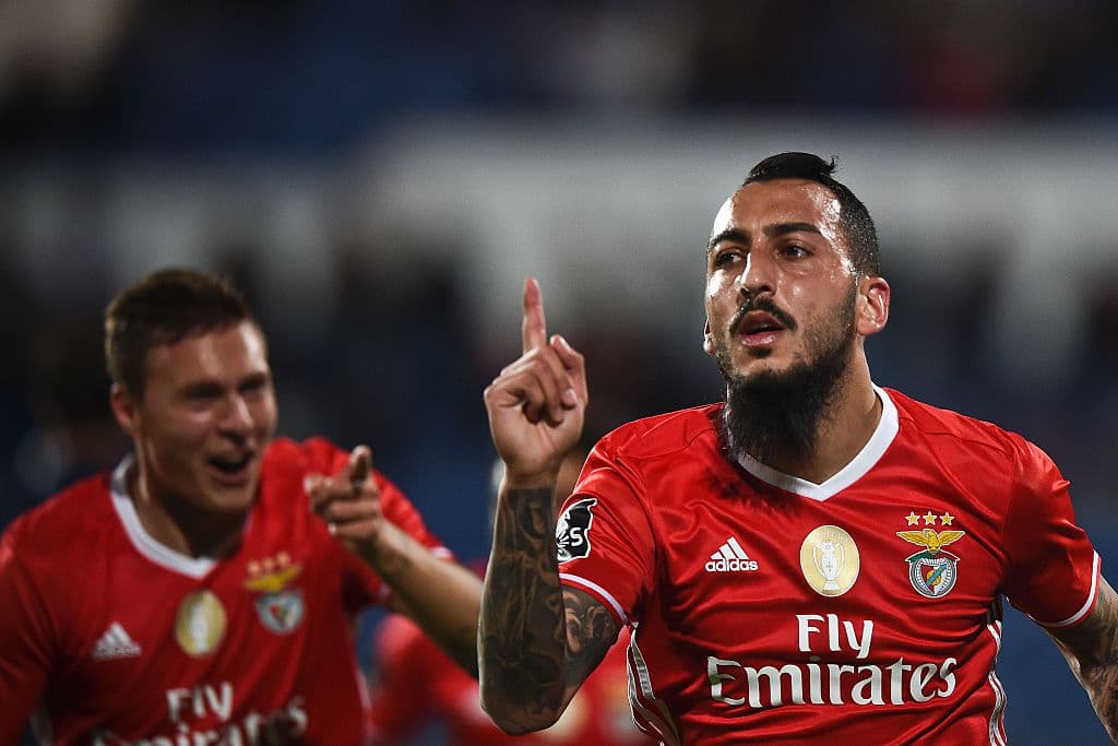Benfica venció al Belenenses y es el nuevo líder en Portugal, Raúl Jiménez jugó 15 minutos