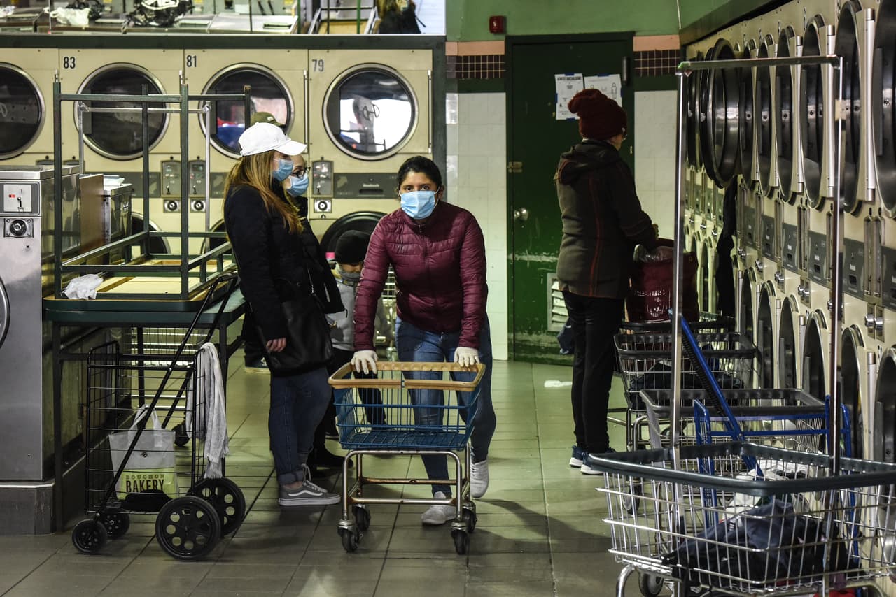 "No nos dieron nada, ni un equipo de guantes": empleados esenciales denuncian falta de protección contra el coronavirus 