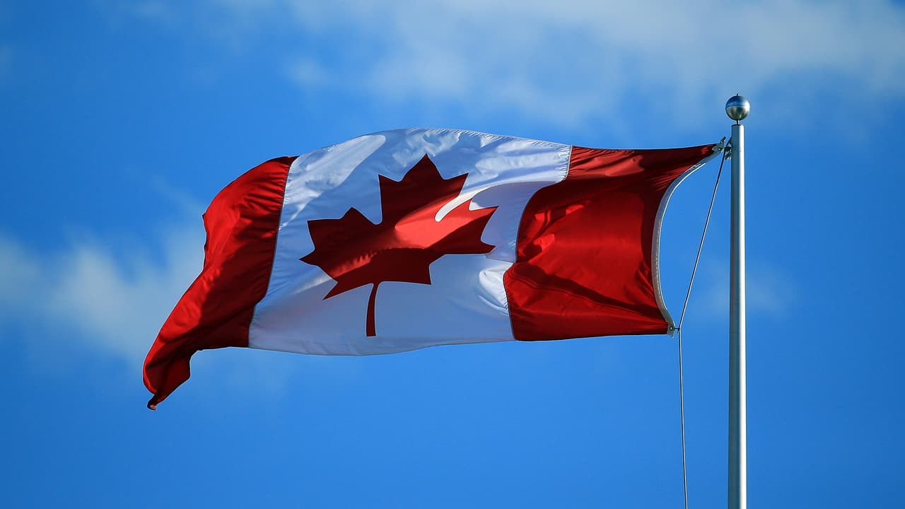 Inmigrantes buscan en Canadá un nuevo destino por temor a las políticas de Donald Trump