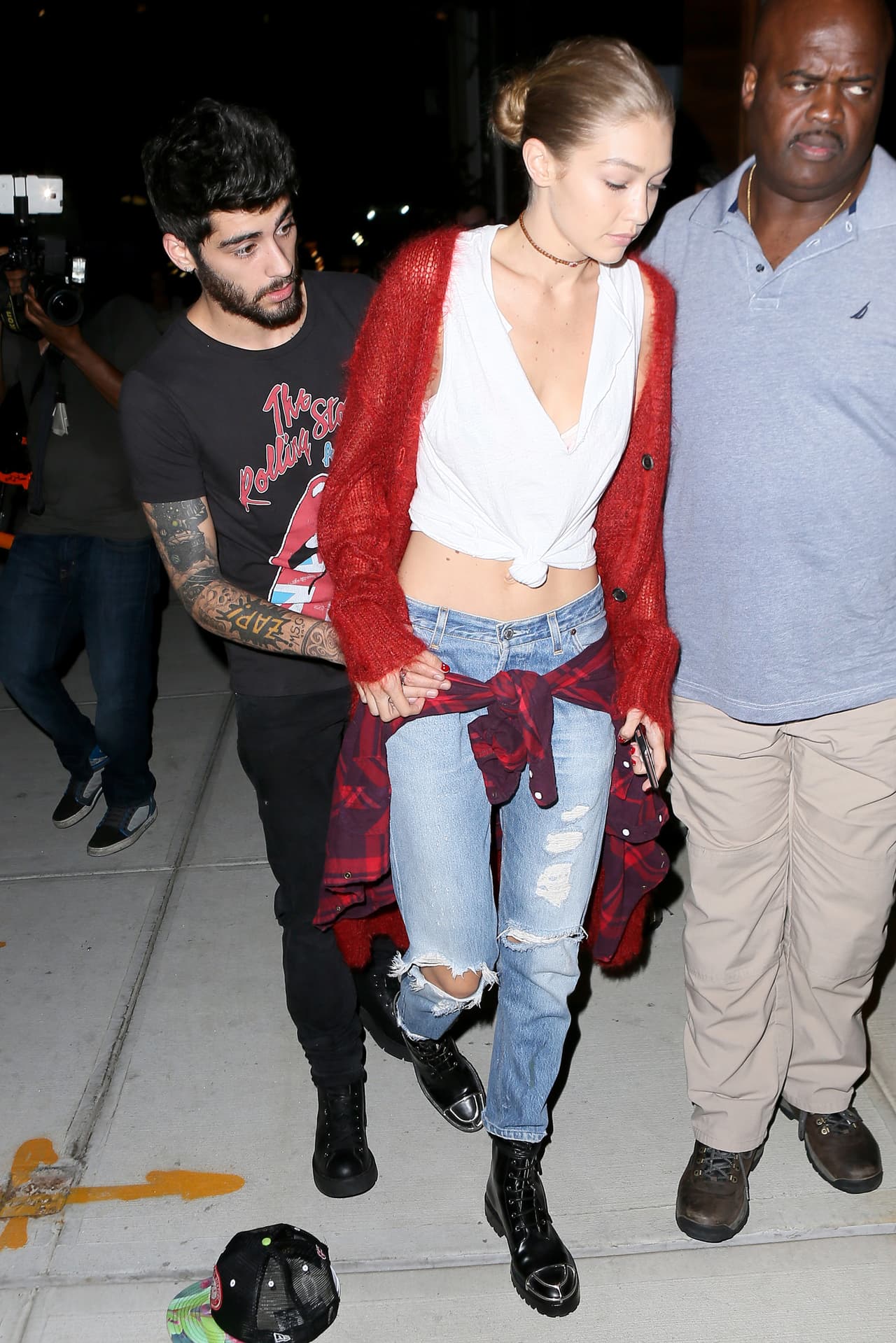 Zayn no la dejaba por ningún momento.