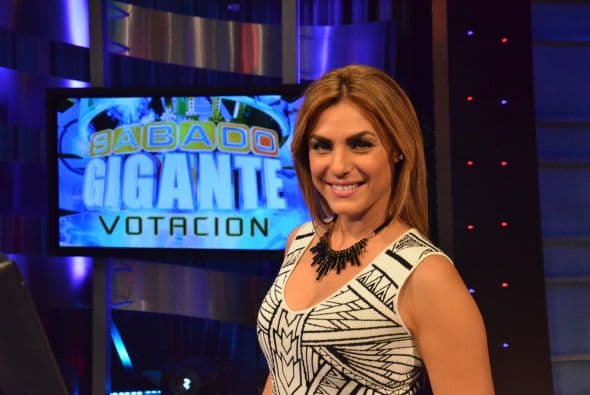 Su belleza y gran carisma le permiten desarrollarse como conductoras y modelo en el programa.