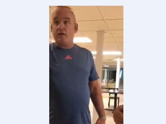 Joven puertorriqueño es removido de cancha de tenis en Florida por hablar español 