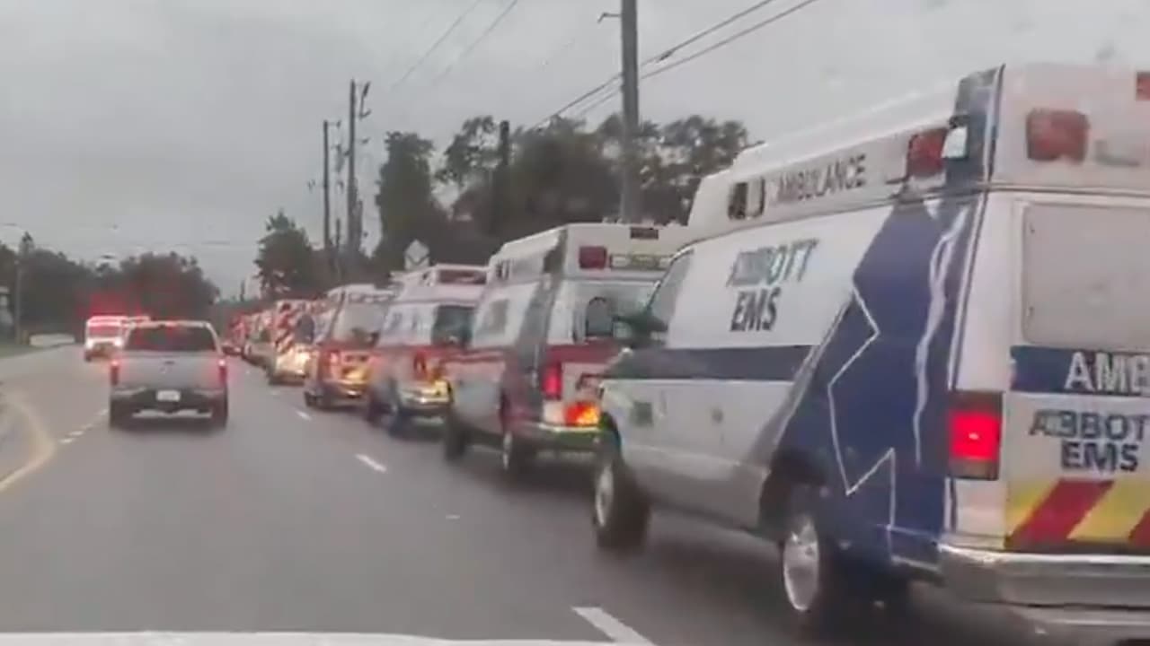 Esta es la razón tras las filas de ambulancias durante las evacuaciones por el huracán Milton