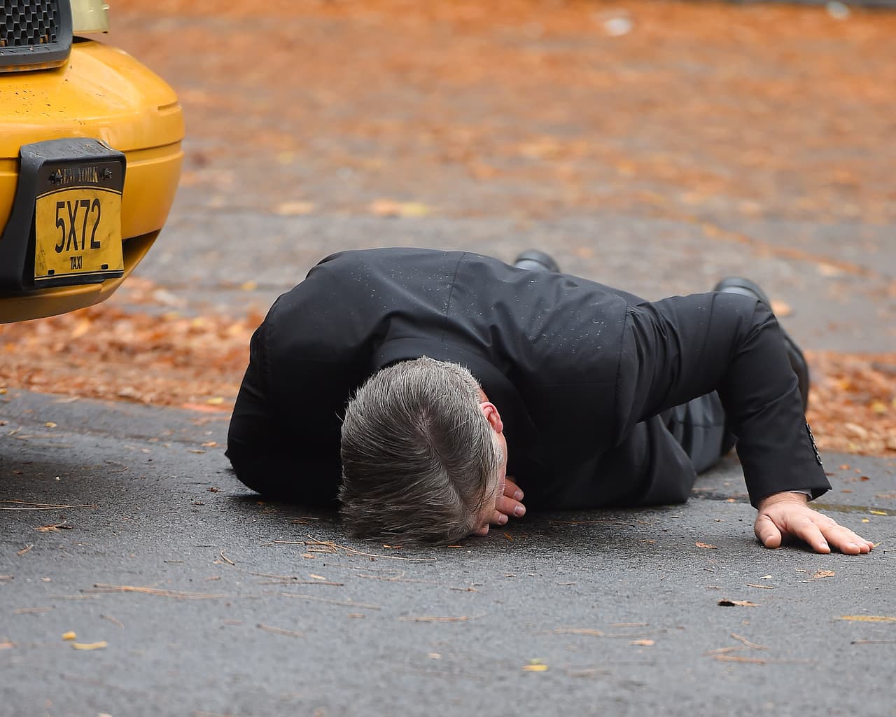 Fue embestido por un taxi.