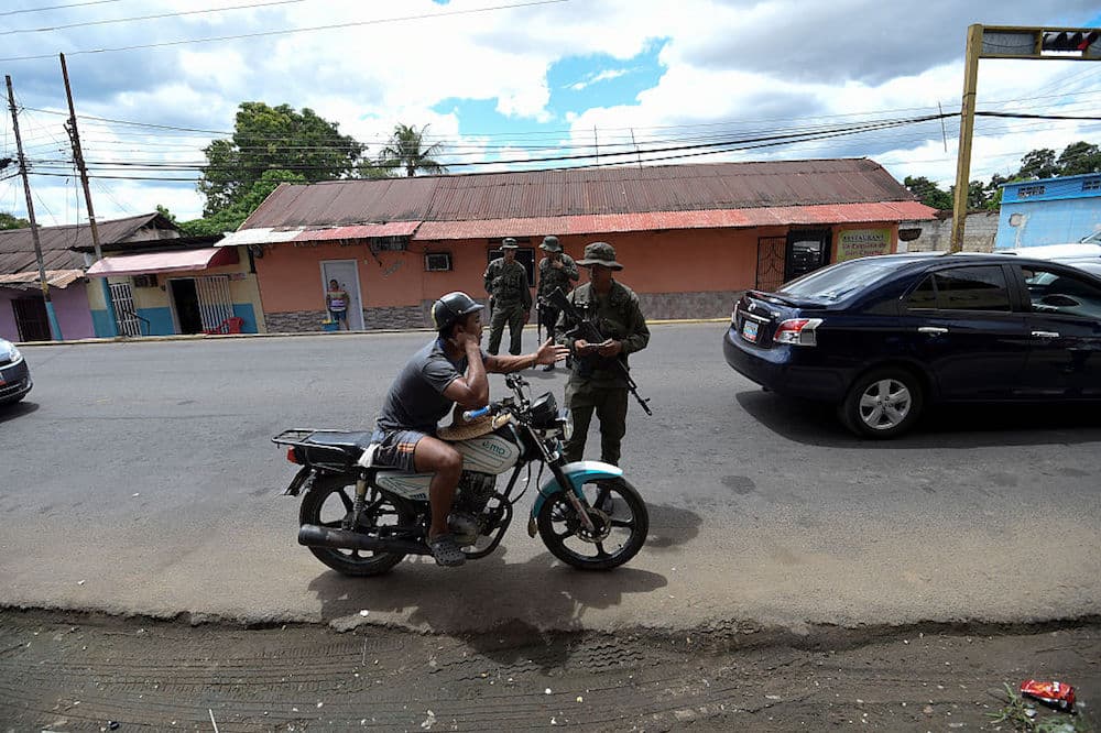 Detienen a otros dos miembros de la banda que asesinó a 17 mineros en Venezuela