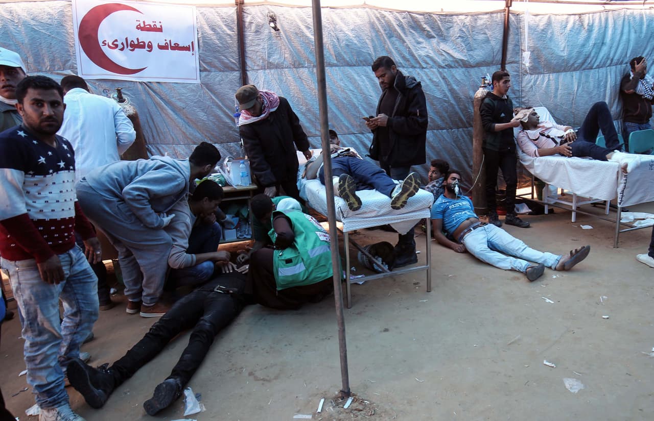 Algunas de las tiendas de campaña llevan nombres de las aldeas originales de los refugiados en lo que ahora es Israel.