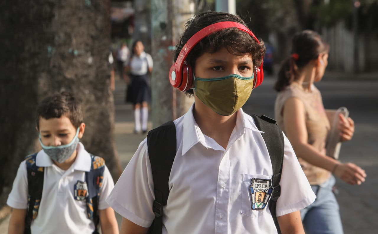 San Antonio presenta una demanda contra el gobernador de Texas por el control del coronavirus 