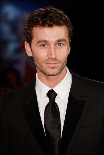 Y su pareja en este proyecto XXX es ni más ni menos que uno de los actores más famosos del cine porno actual, James Deen. Mira aquí los videos más chismosos.