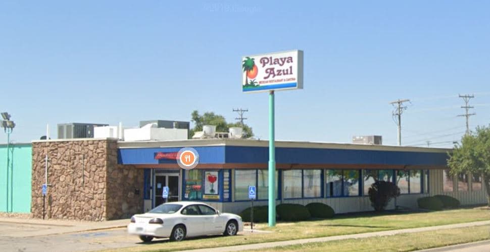 El restaurante Playa Azul de Kansas es parte de la cadena de José Luis Bravo.