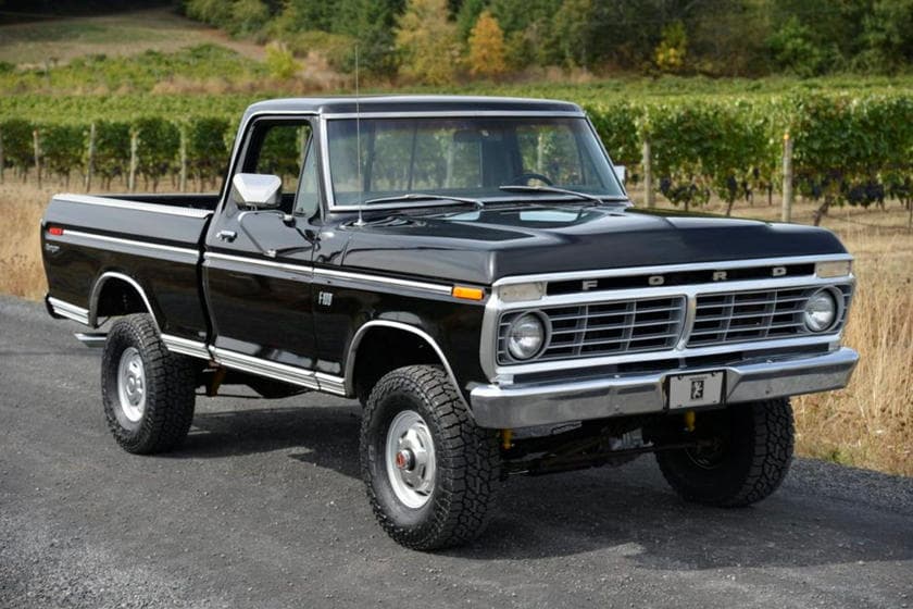 <b>7) Ranger fue una versión de la F-150</b>
<br>La Ford Ranger, como la conocemos hoy, apareció por primera vez en 1983 como una pickup compacta. Pero en 1965, Ford empezó a usar el nombre con regularidad sobre paquetes especiales de la Serie-F y Bronco.