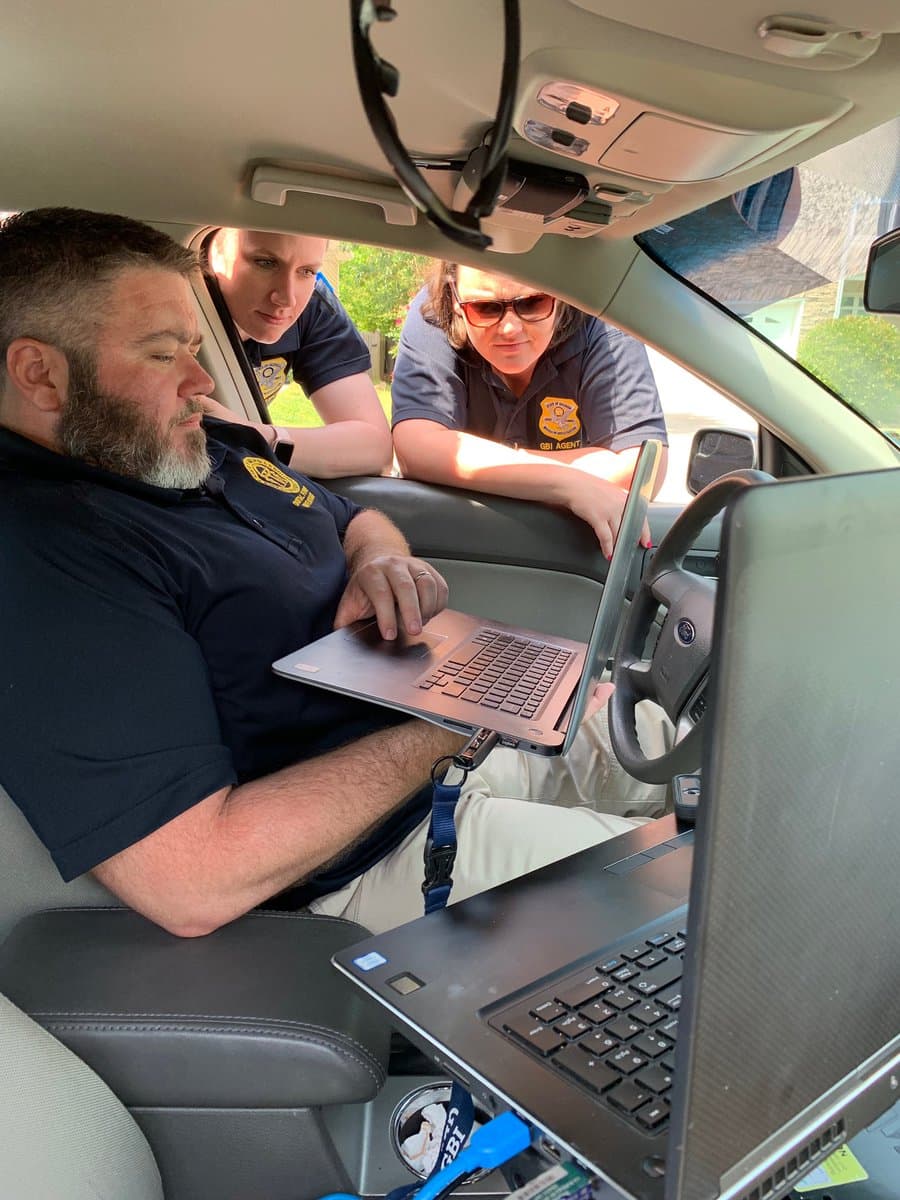 Al menos 31 de los arrestados son residentes de Georgia.