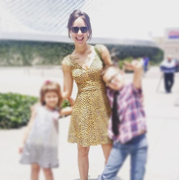 "Día de teatro con mis cachorros ! 💛💛#elreyleon #elreyleonmx💛💛gracias superhada @wuerever💛 y @_carlosrivera y todos 🐯 👏 aplausos de pie 👏✨✨", escribió en Instagram.