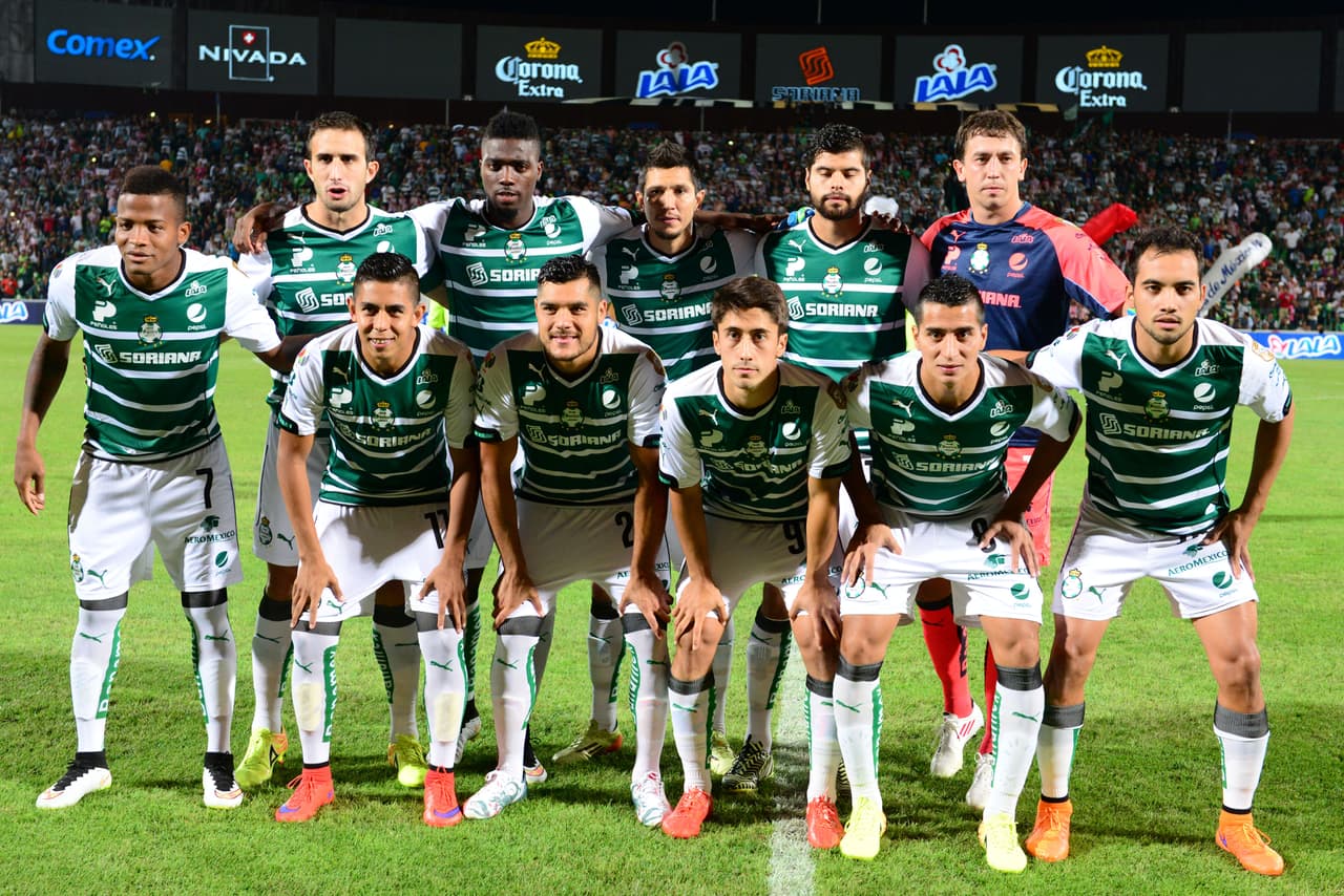 Santos viajó a Guadalajara con sus familiares