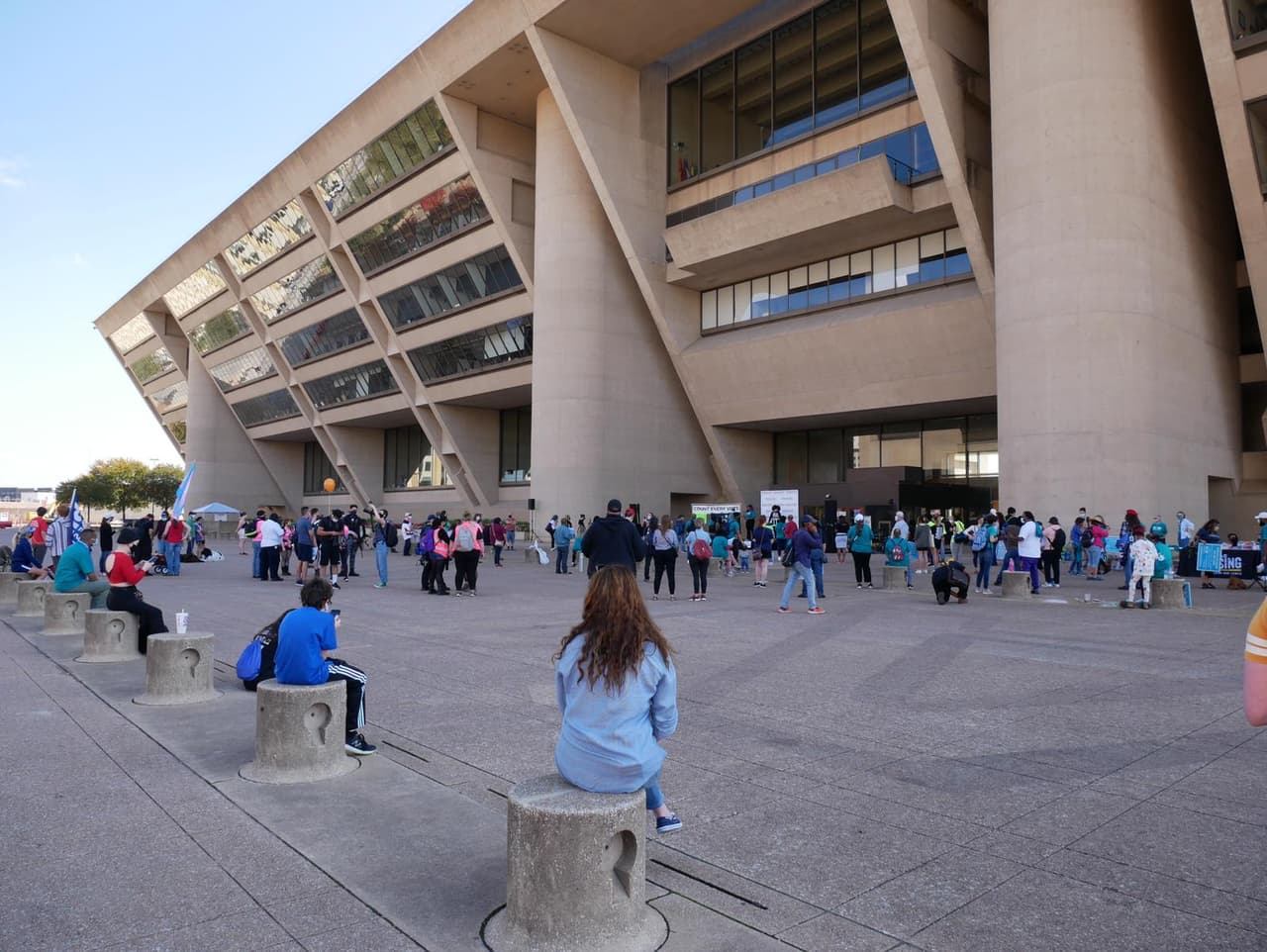 Cerca de 150 personas asistieron a esta marcha que inició iniciófrente a la alcaldía de la ciudad.