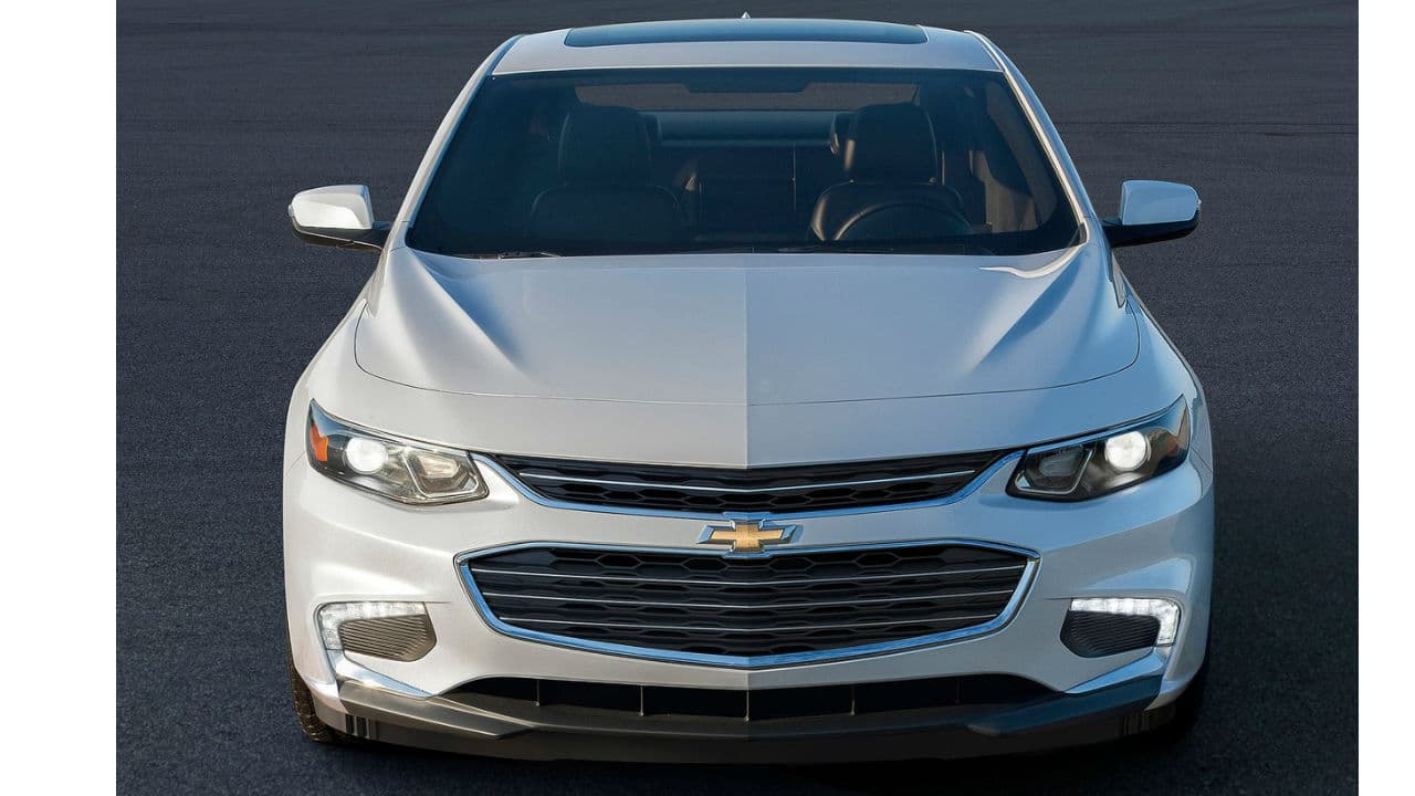 <b>Chevrolet Malibu 2017</b>
<br>Durante la prueba que aplicó el IIHS, basada en impactar una cuarta parte del extremo derecho del auto contra un objeto estático a 40 millas por hora, el Malibu no garantizó la integridad del copiloto.