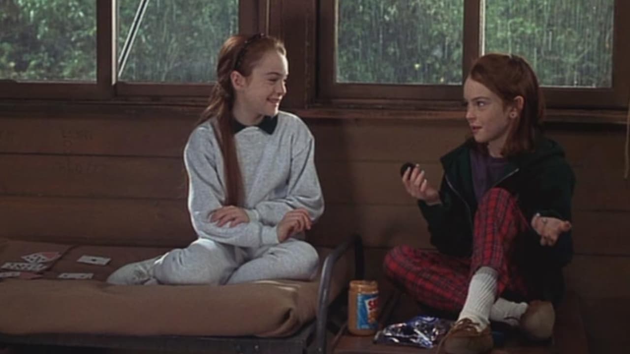 La cinta es popularmente conocida en Latinoamérica como 'Juego de gemelas'.