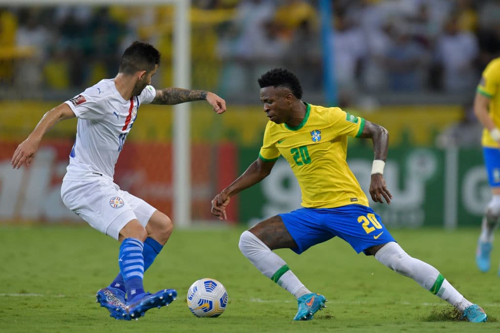 Con cuatro anotadores diferentes, Brasil le pega 4-0 a Paraguay y continúan en la cima de la eliminatoria con 39 unidades.