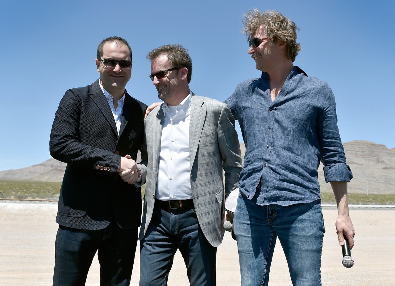 Todos sonrisas: Pishevar, Lloyd y BamBrogan durante el primer test en mayo.