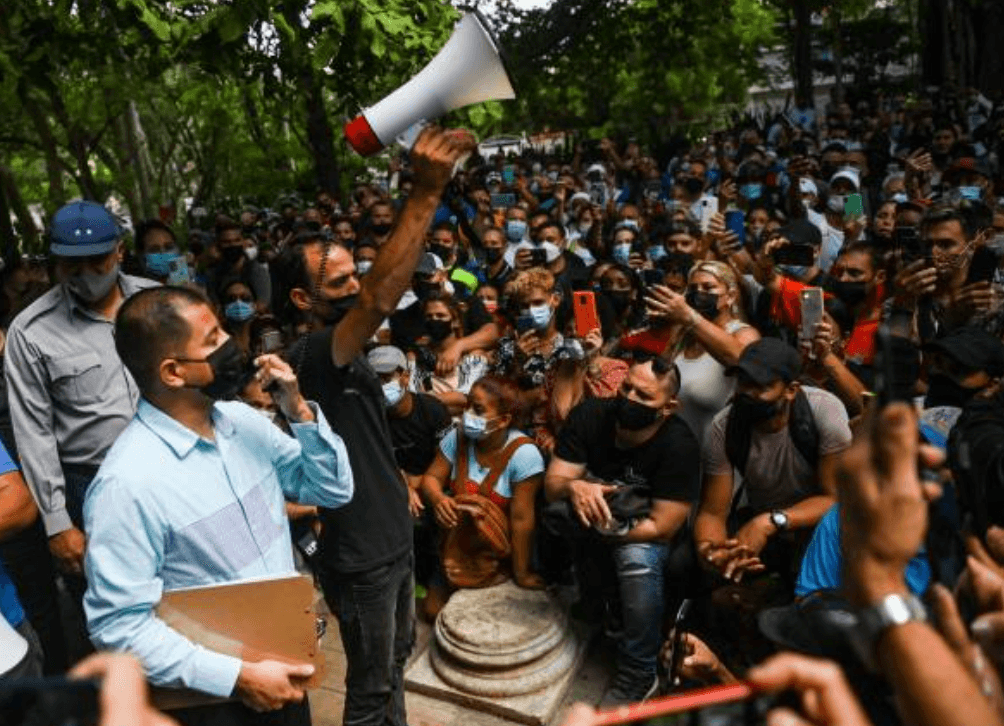 Panamá emitió un 
<a href="https://www.univision.com/local/miami-wltv/cubano-revisa-estas-medidas-que-incluyen-las-fechas-para-la-visa-de-transitopanama" target="_blank">nuevo decreto este 16 de marzo,</a> en el que informa que no pedirá visa de tránsito a los cubanos que regresen a la isla. 
<br>