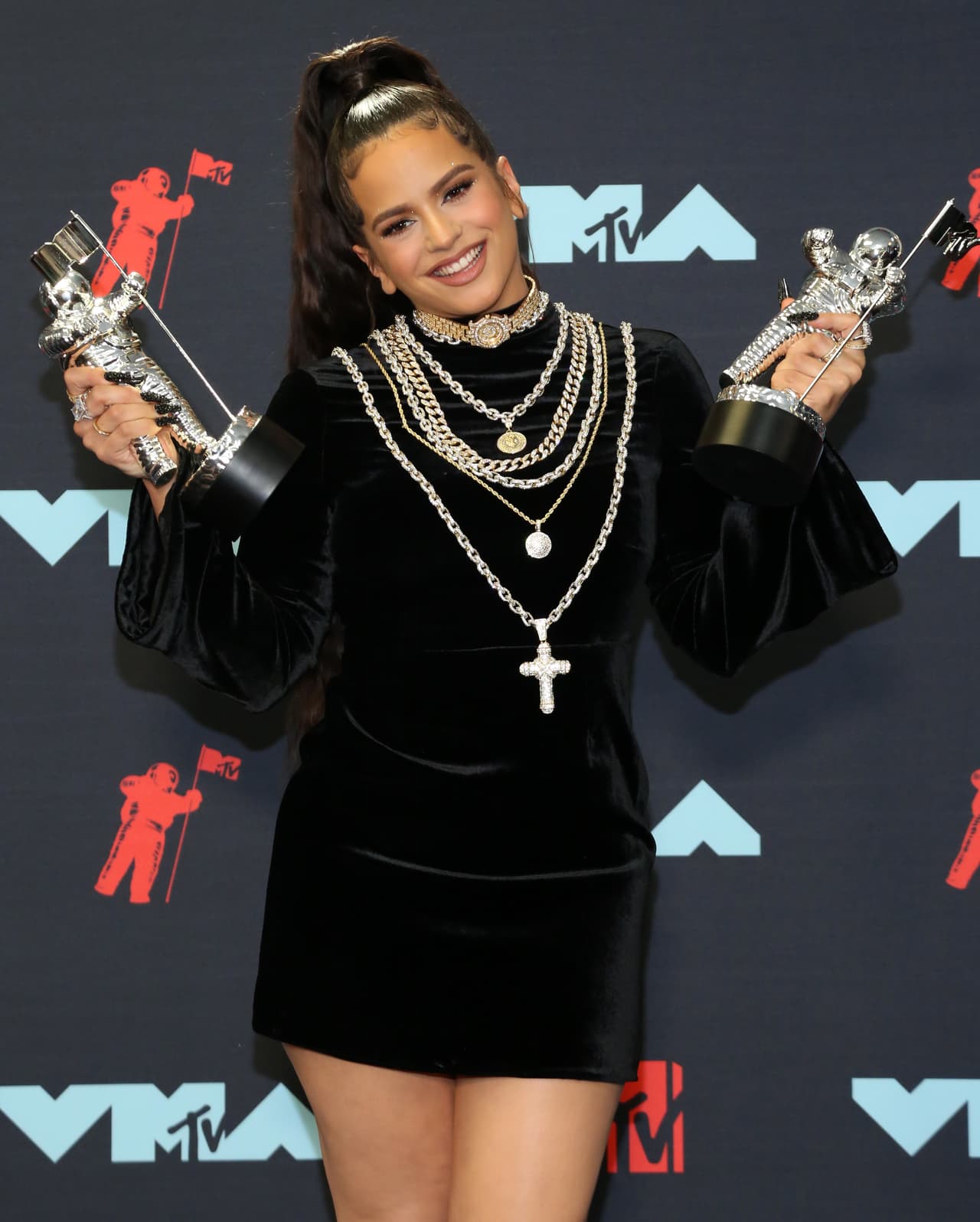 Quien sí se encontraba en el inmueble era la madre de la artista, pero no se percató del robo hasta la mañana siguiente, según reportó Antena 3.