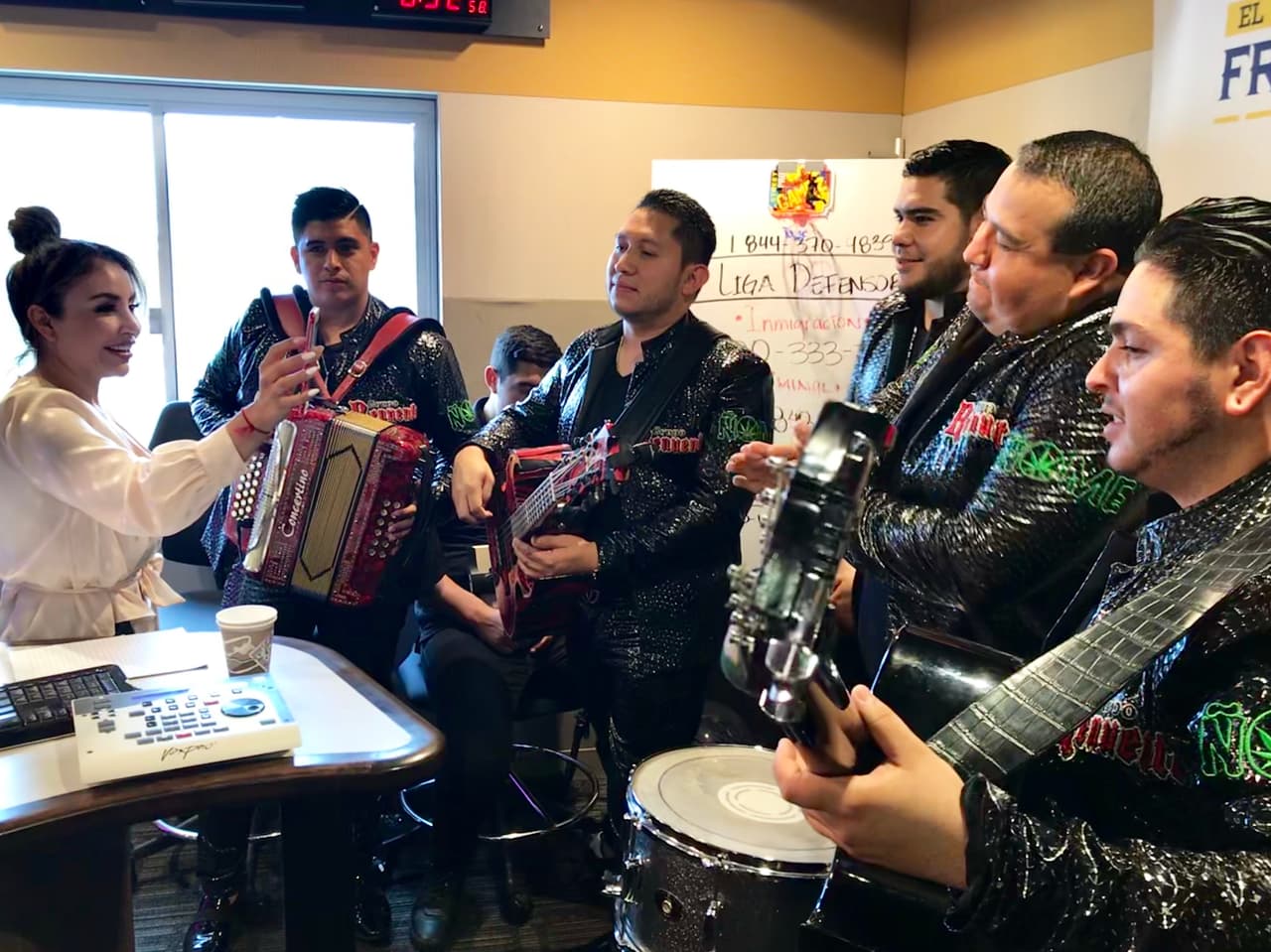 También estuvo el
<b>Grupo Renuente</b> poniéndole ritmo a este nuevo comienzo.