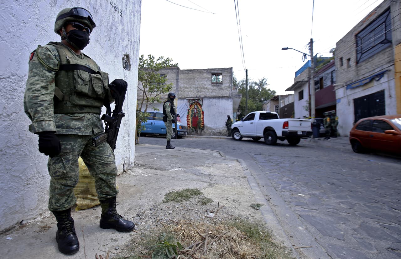 Sicarios irrumpen en un velorio y asesinan a más de una decena de personas