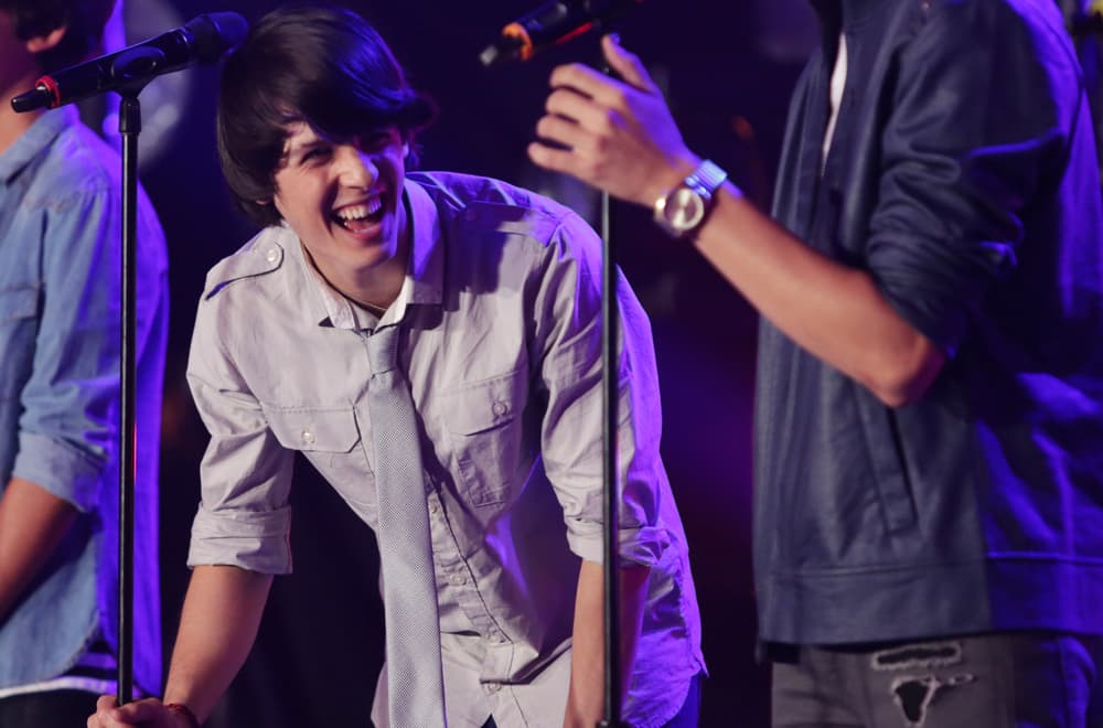 Christopher enamoró a las chicas con su look y convenció a los jueces con su voz.