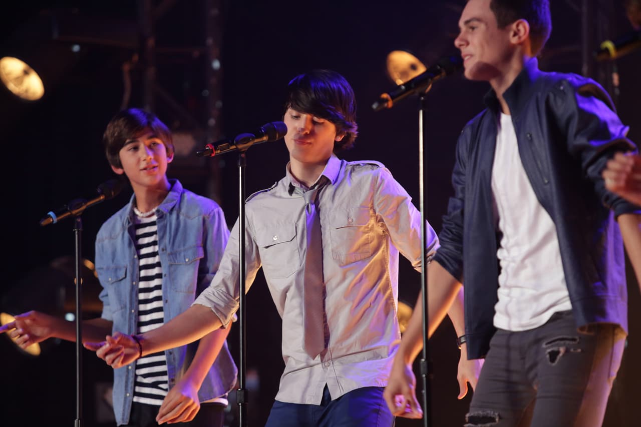 Christopher enamoró a las chicas con su look y convenció a los jueces con su voz.