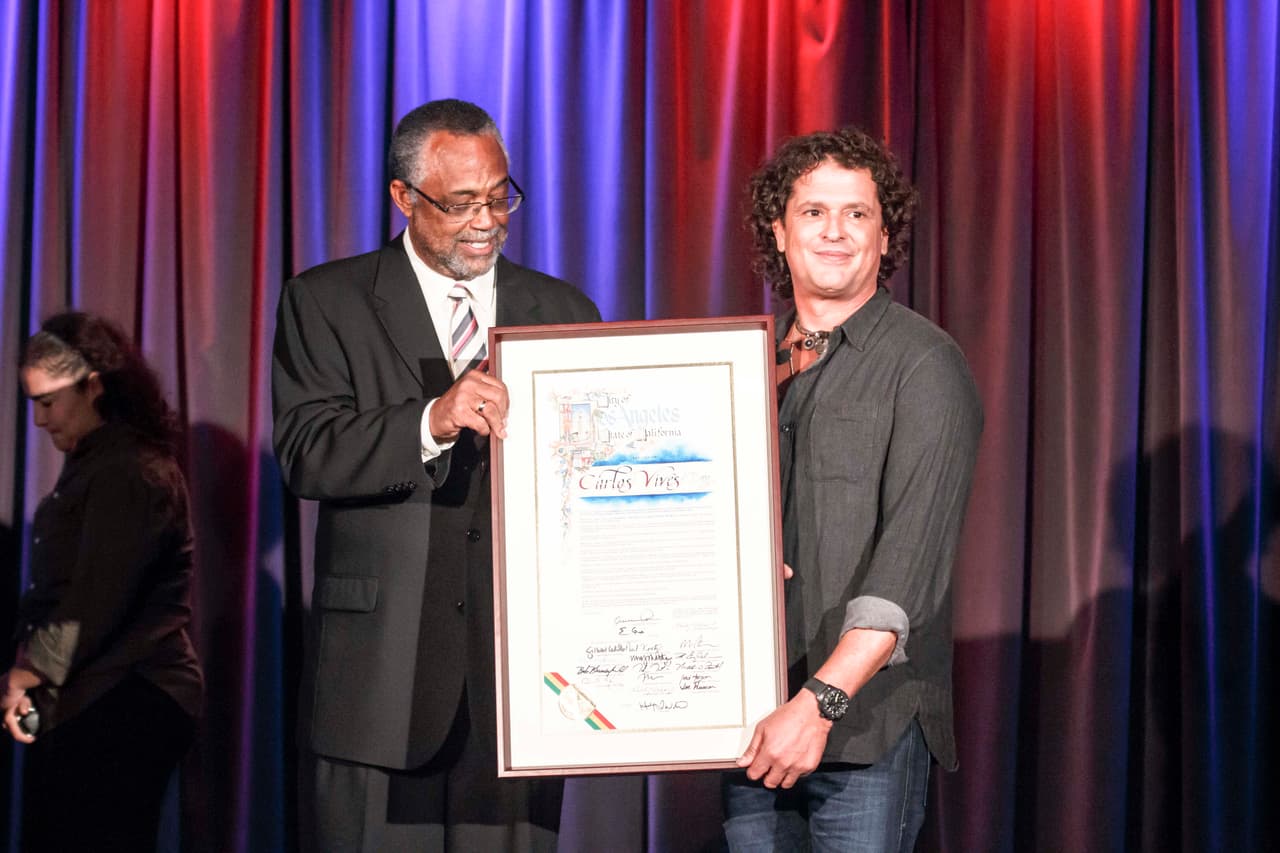 El reconocimiento le fue otorgado por su trabajo altruista con los niños de la ciudad californiana.