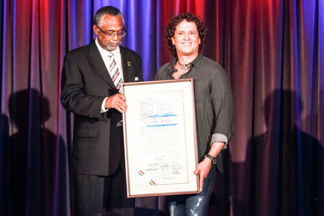 Quedó instaurado que el 23 de octubre es el Día de Carlos Vives en la ciudad de Los Ángeles.